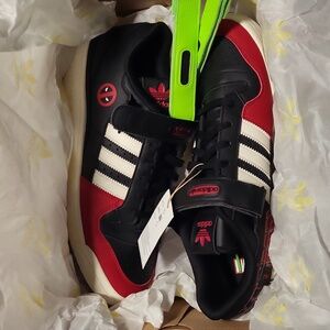 Adidas deadpool/ forum low marvel